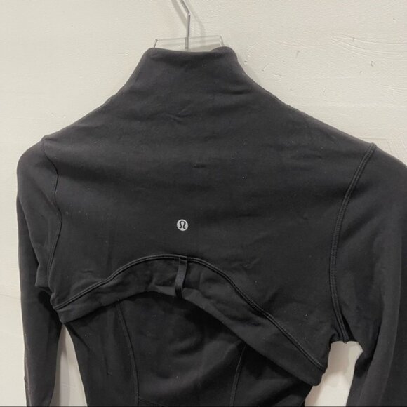 Lululemon Black Define Jacket Lyon Size 4 Kate Middleton Athleisure - Picture 10 of 10